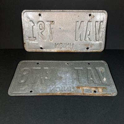 LOT 333: Collection of Vintage License Plates - California, Ohio and Mississippi