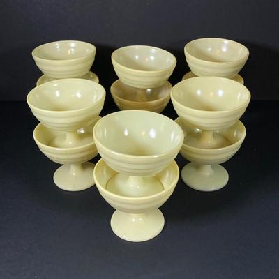 LOT 335: Pale Yellow / White Dinnerware Collection
