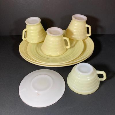 LOT 335: Pale Yellow / White Dinnerware Collection
