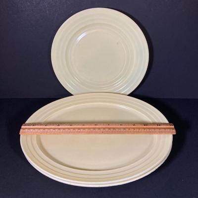 LOT 335: Pale Yellow / White Dinnerware Collection