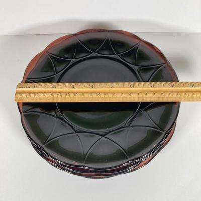 LOT 339: Large Collection of Amethyst Glass Dinnerware