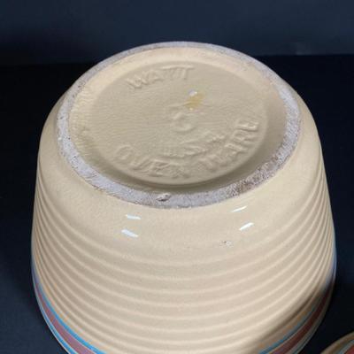 LOT 349: Vintage Pottery Bowl Collection - Watt USA Oven Ware and More