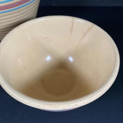 LOT 349: Vintage Pottery Bowl Collection - Watt USA Oven Ware and More