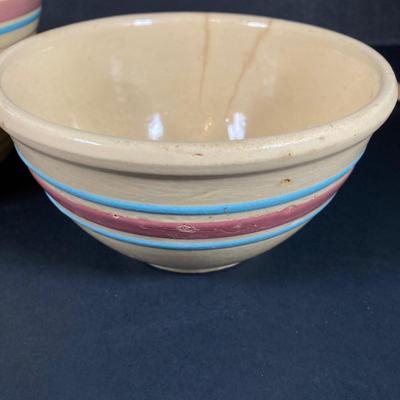 LOT 349: Vintage Pottery Bowl Collection - Watt USA Oven Ware and More