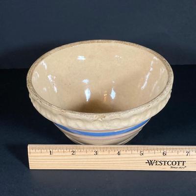 LOT 349: Vintage Pottery Bowl Collection - Watt USA Oven Ware and More