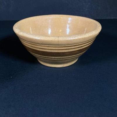 LOT 350: Collection of Four Vintage Pottery Bowls