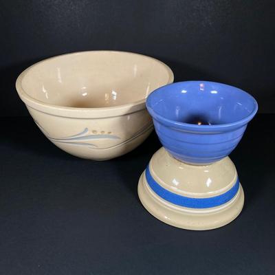 LOT 352: Vintage USA Pottery - Roseville Pottery Bowl, Watt USA Oven Ware and More