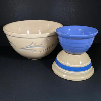 LOT 352: Vintage USA Pottery - Roseville Pottery Bowl, Watt USA Oven Ware and More