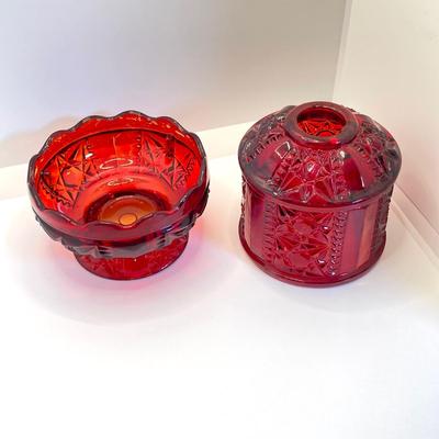 LOT 353: Dazzling Red Art Glass Fairy Light