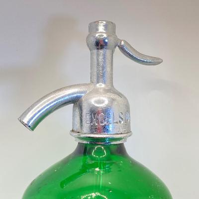 LOT 354: Pair of Vintage Excelsior Colored Glass Selzer Water Beverage Bottles - Veteran's Beverage Service Newark, NJ and Victoria...