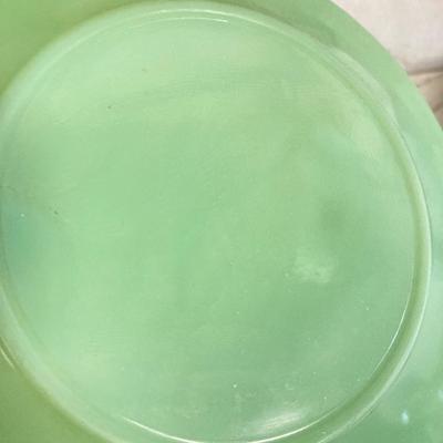 LOT 356: Large Anchor Hocking Jadeite Fire King Oven Ware Collection