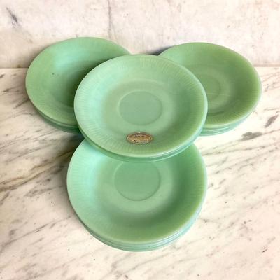 LOT 356: Large Anchor Hocking Jadeite Fire King Oven Ware Collection