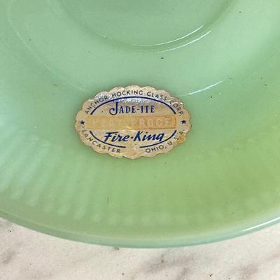 LOT 356: Large Anchor Hocking Jadeite Fire King Oven Ware Collection