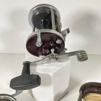 LOT 363: Three Penn Fishing Reels - No 10, No 85 and Squidder No 140