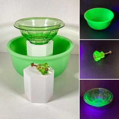 LOT 367: Collection of Uranium Glass - Star-Rite Magic Maid Mixing Bowl Model B , Glass Bowl and Cabinet Knob