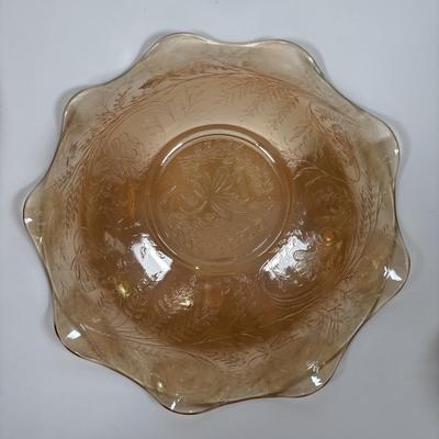 LOT 381: Carnival Marigold Iridescent Glass Collection