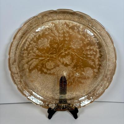 LOT 381: Carnival Marigold Iridescent Glass Collection