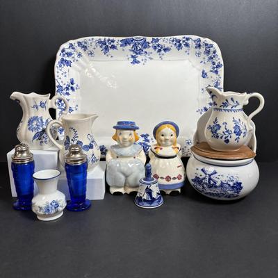 LOT 384: Blue & White Collection: Williamsburg Restoration Ware, Delft Colbalt Salt/Pepper, Porcelain Salt Cellar w/Wooden Lid,...