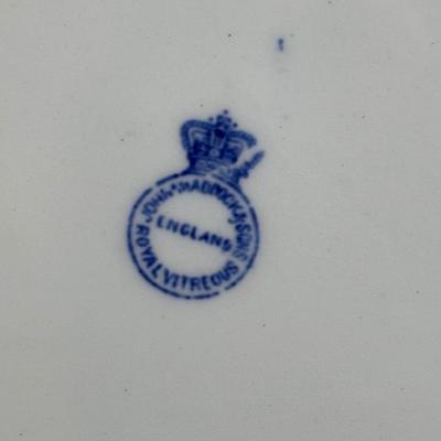 LOT 384: Blue & White Collection: Williamsburg Restoration Ware, Delft Colbalt Salt/Pepper, Porcelain Salt Cellar w/Wooden Lid,...