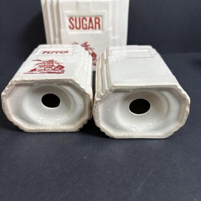 LOT 386: Collection of Six Vintage Salt/Pepper Shakers