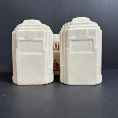 LOT 386: Collection of Six Vintage Salt/Pepper Shakers