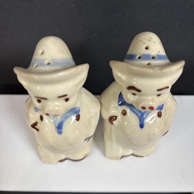 LOT 387: Vintage Salt & Pepper Shakers Featuring RCA Victor "Nipper" the Dog