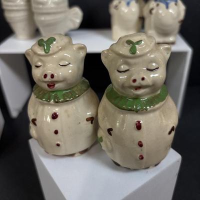 LOT 387: Vintage Salt & Pepper Shakers Featuring RCA Victor "Nipper" the Dog