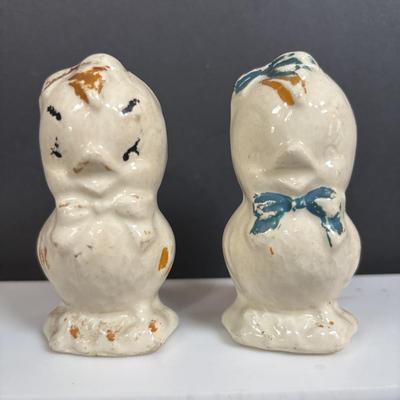 LOT 388: Collection of 6 Vintage Salt & Pepper Shakers