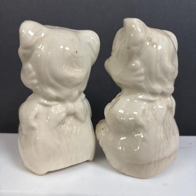 LOT 388: Collection of 6 Vintage Salt & Pepper Shakers