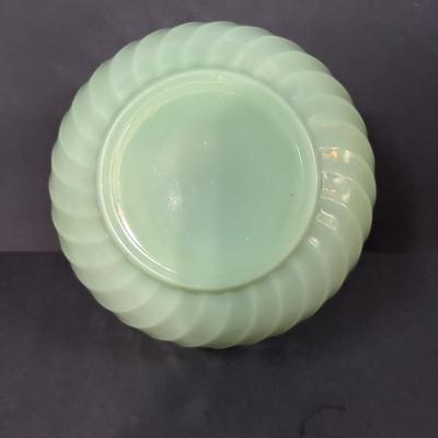 LOT 392: Vintage Jadeite Mixing Bowl and Art Deco Vases along with an Art Deco "Oyster & Pear White with Green" Leaf Candy...