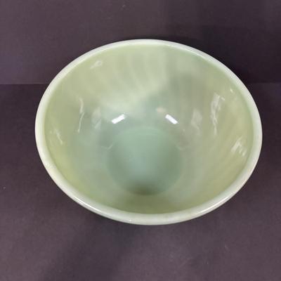 LOT 392: Vintage Jadeite Mixing Bowl and Art Deco Vases along with an Art Deco "Oyster & Pear White with Green" Leaf Candy...