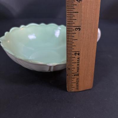 LOT 392: Vintage Jadeite Mixing Bowl and Art Deco Vases along with an Art Deco "Oyster & Pear White with Green" Leaf Candy...