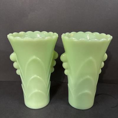 LOT 392: Vintage Jadeite Mixing Bowl and Art Deco Vases along with an Art Deco "Oyster & Pear White with Green" Leaf Candy...
