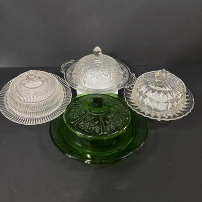 LOT 394: Vintage Covered Butter/Cheese Dishes