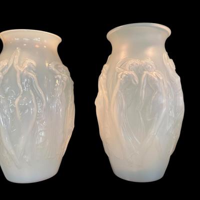 Decor - Sabino Vase WWII Era 14" Antique XL= Gloss finish -Part of an Unmatched Pair 14" tall Gloss finish.