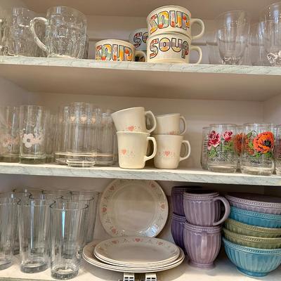 Kitchen Lot - 5- Lenox, Corolla, and more - everything pictured