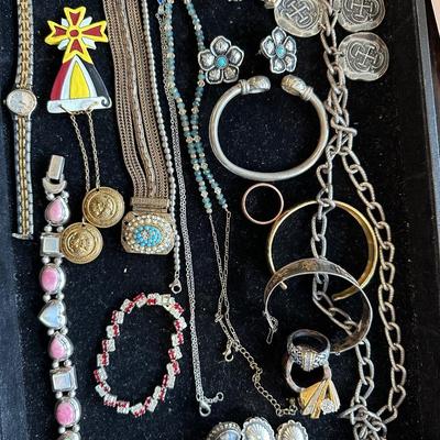 Costume Jewelry Lot O- Mixed lot with some marked 925