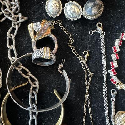Costume Jewelry Lot O- Mixed lot with some marked 925