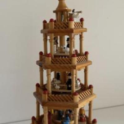 Weihnachtspyramide - German Christmas Pyramid