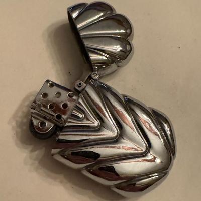 1994 Joe Camel "Joe's Diner Open 24hrs" clamshell / art deco lighter