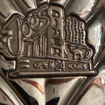 1994 Joe Camel "Joe's Diner Open 24hrs" clamshell / art deco lighter