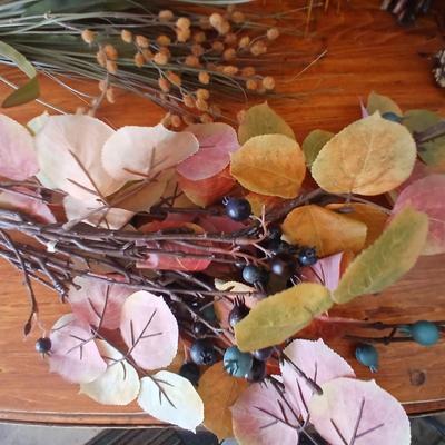 Decorative Craft Bundle – Sticks, stick Wreath & faux flowers