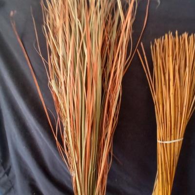 Decorative Craft Bundle – Sticks, stick Wreath & faux flowers