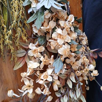 Decorative Craft Bundle – Sticks, stick Wreath & faux flowers