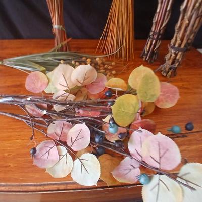 Decorative Craft Bundle – Sticks, stick Wreath & faux flowers