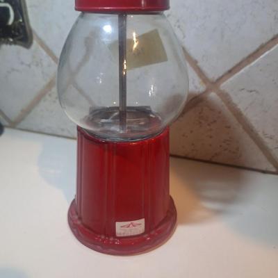 Sale Photo Thumbnail #206: small gumball machine