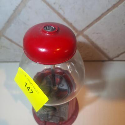 Sale Photo Thumbnail #205: small gumball machine