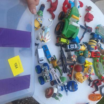 Sale Photo Thumbnail #277: misc bundle of small toys