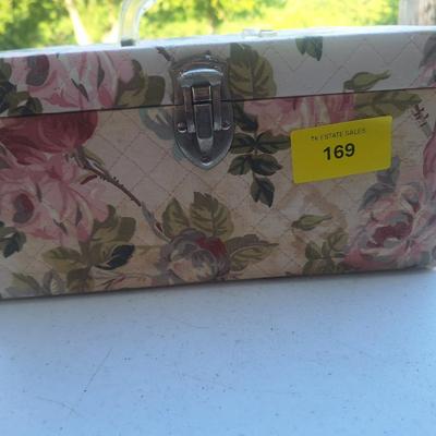 Sale Photo Thumbnail #293: box of misc sewing items- handle on box is broken.