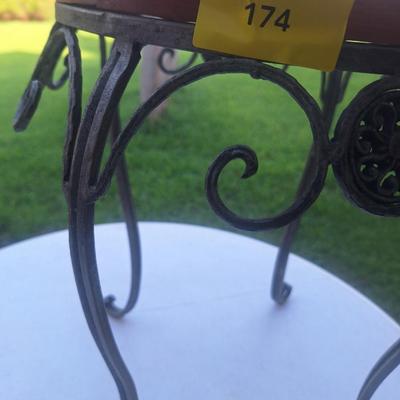 Sale Photo Thumbnail #311: medium size plant stand